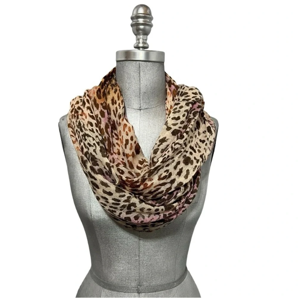 Jessica Simpson Leopard Print Powder Room Scarf OS